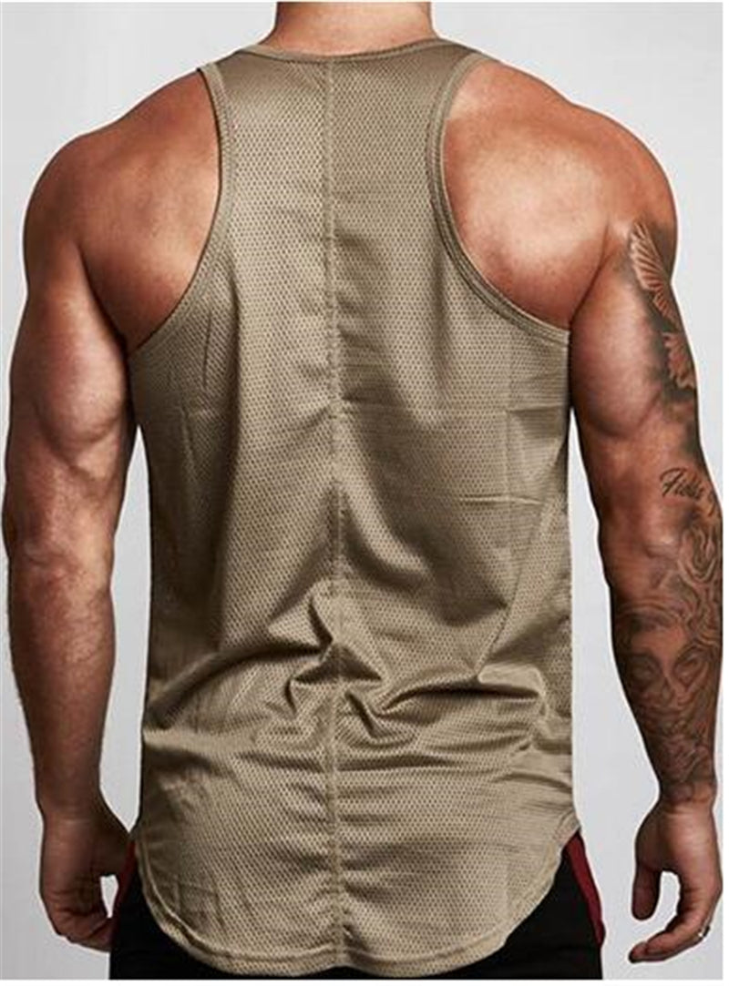 Men's GeToday gym tank top, sporty sleeveless vest made of breathable athletic fabric for workout wear.