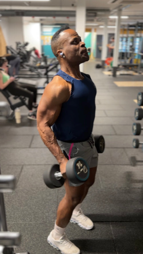 PumpLab Fitness 30-day arm workout plan featuring illustrated exercises for building bigger biceps and triceps efficiently.